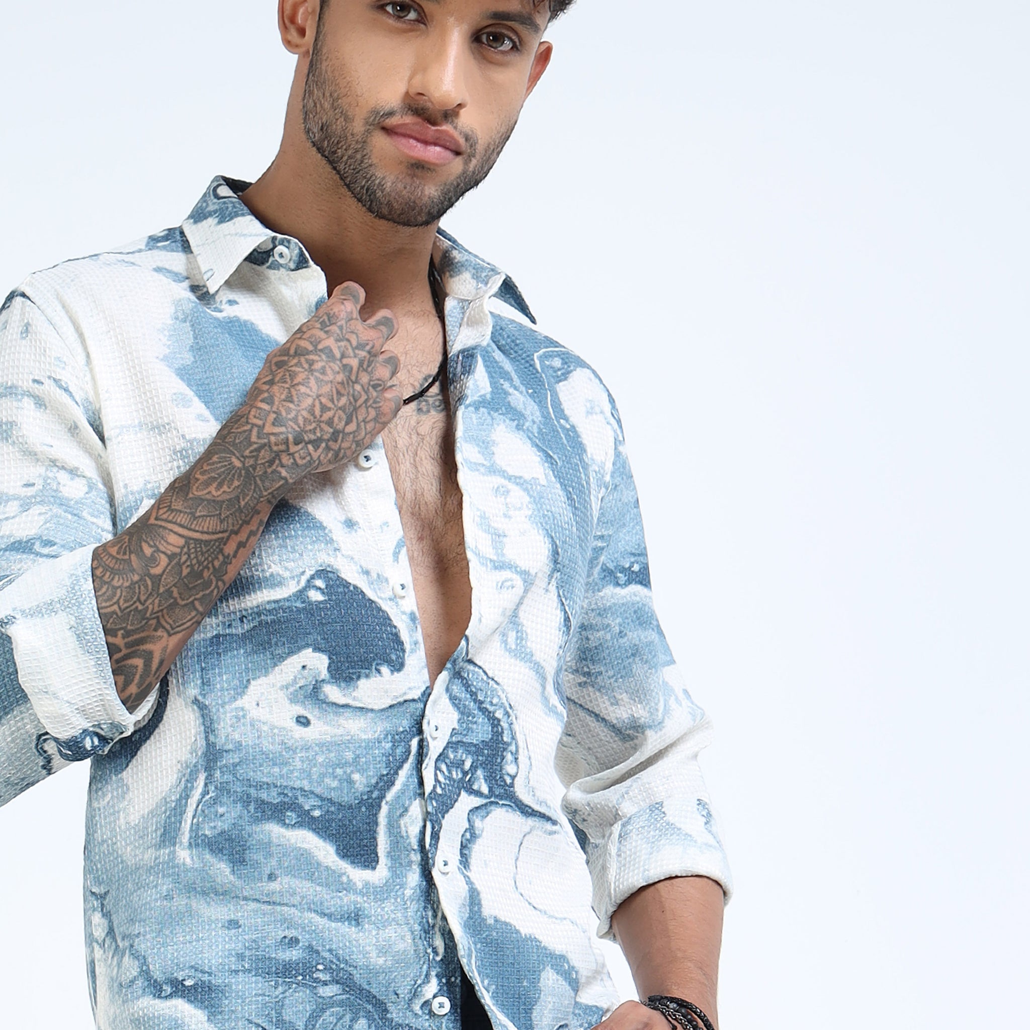White & Blue Marble Swirl Long-Sleeve Casual Shirt